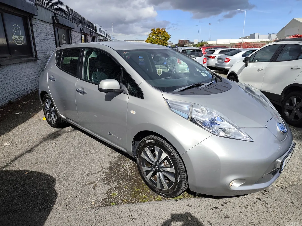 Nissan Leaf Hatchback, Electric, 2015, Silver