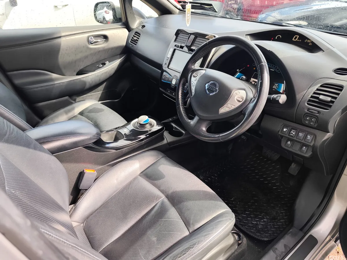 Nissan Leaf Hatchback, Electric, 2015, Silver