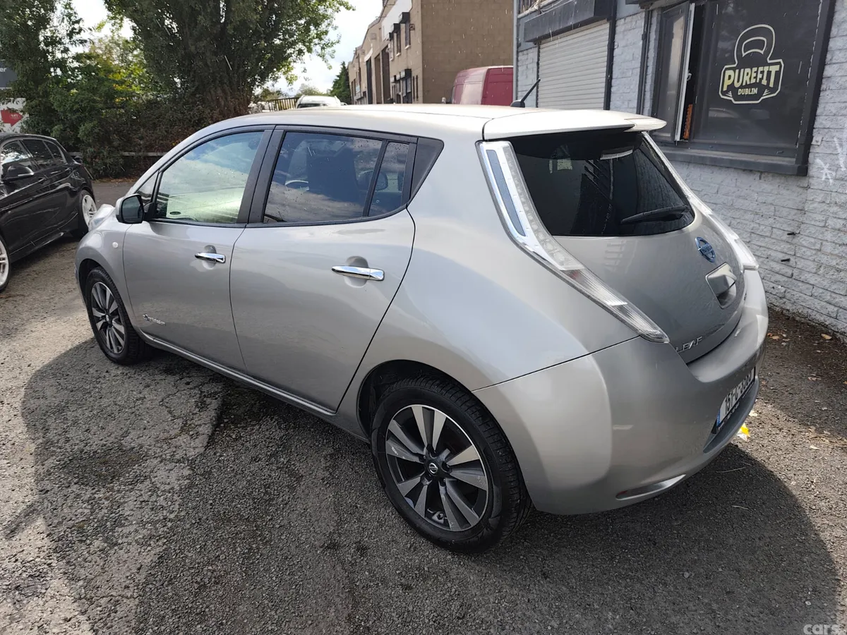 Nissan Leaf Hatchback, Electric, 2015, Silver