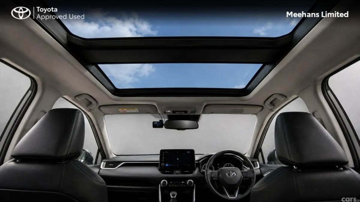 Toyota RAV4 SUV, Petrol Hybrid, 2024, White