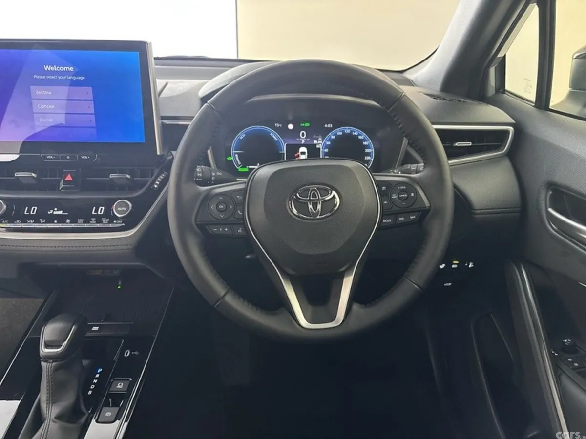 Toyota Corolla Cross Hatchback, Petrol Hybrid, 2026, Green