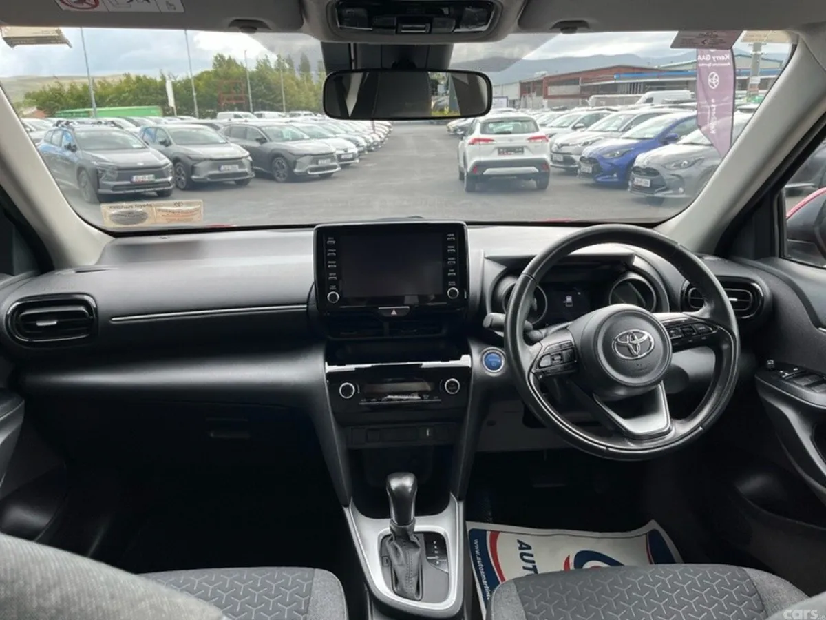 Toyota Yaris Cross Hatchback, Petrol Hybrid, 2024, Red