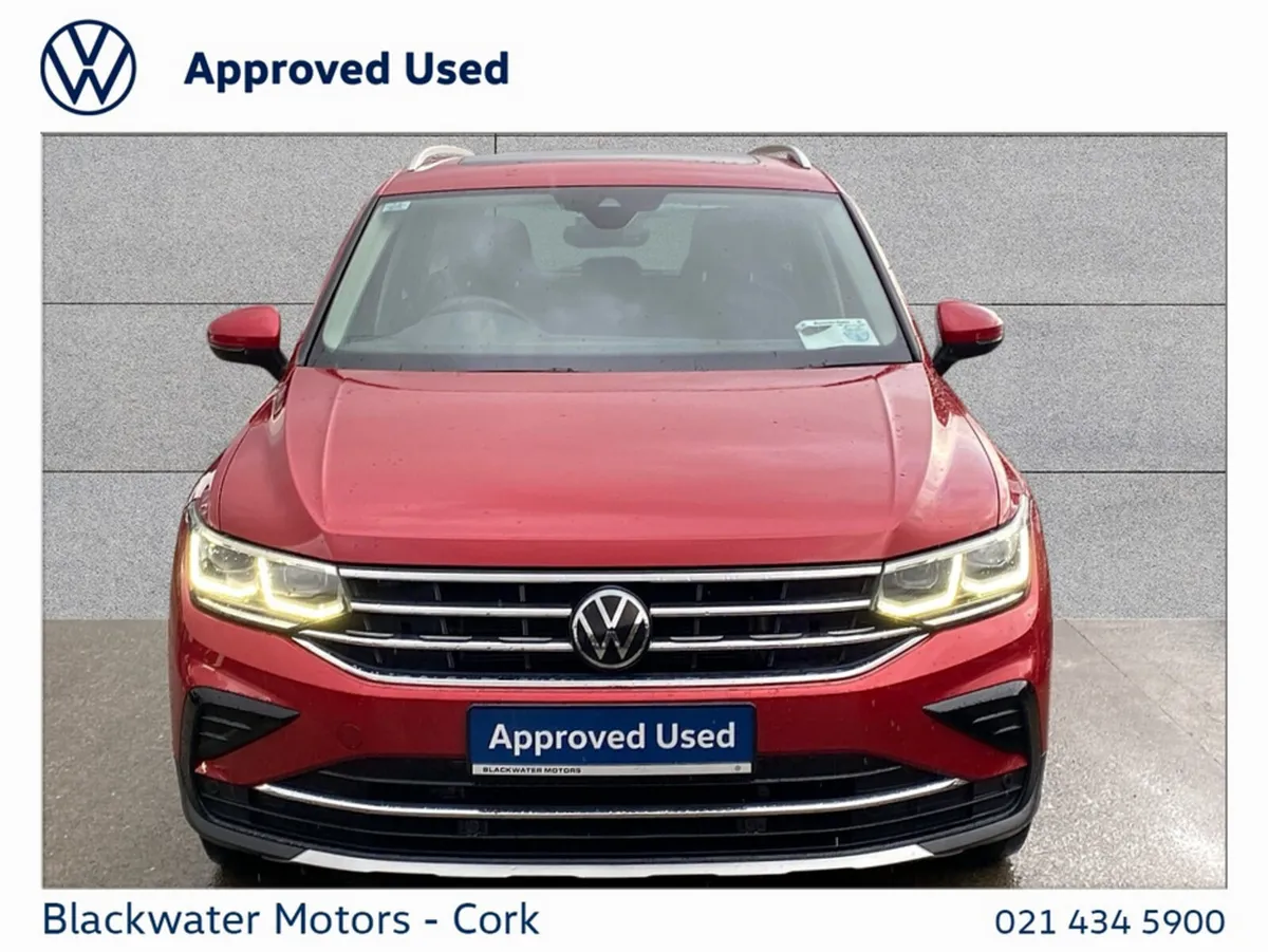 Volkswagen Tiguan SUV, Diesel, 2023, Red
