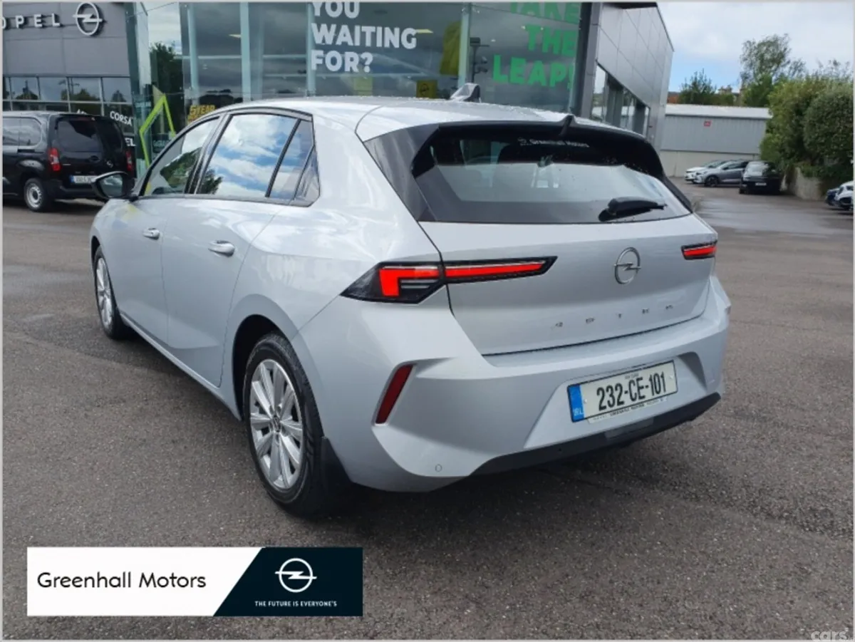 Opel Astra Hatchback, Petrol, 2023, Grey