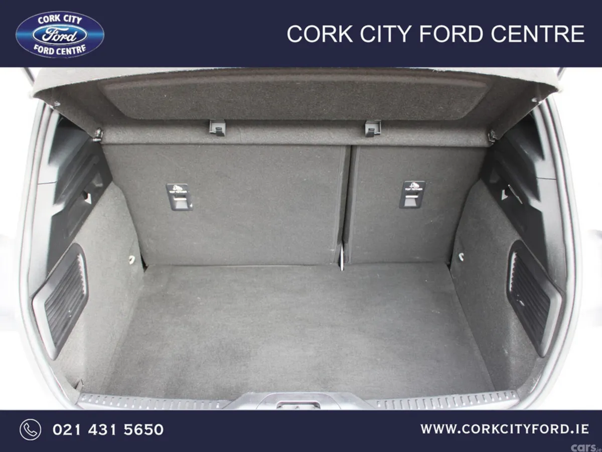 Ford Focus Hatchback, Petrol, 2024, Grey