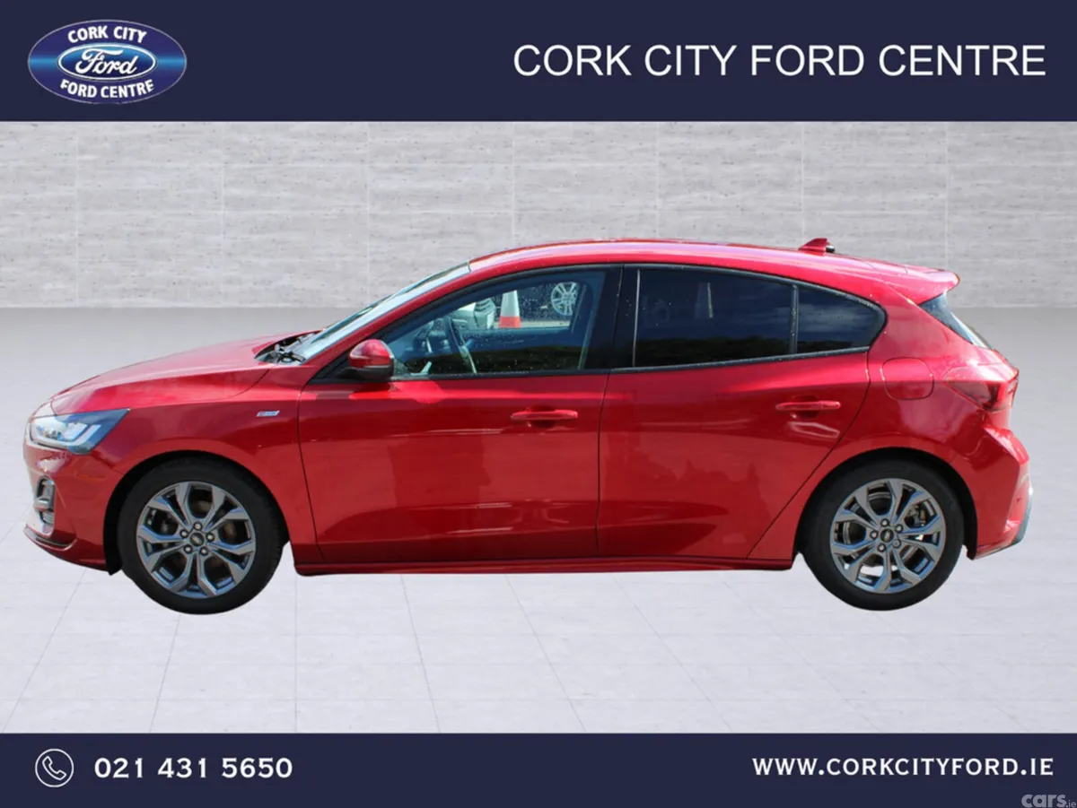 Ford Focus Hatchback, Petrol Hybrid, 2024, Red