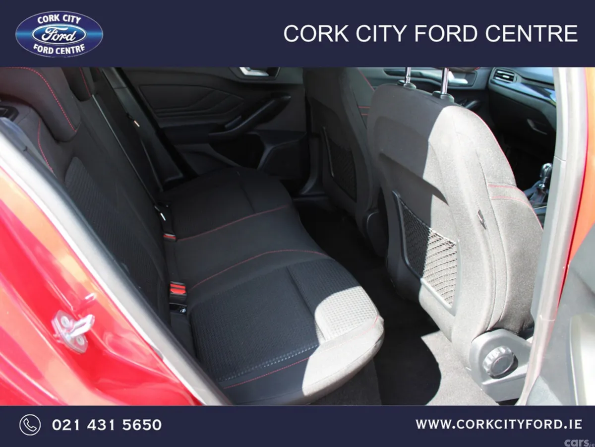 Ford Focus Hatchback, Petrol Hybrid, 2024, Red