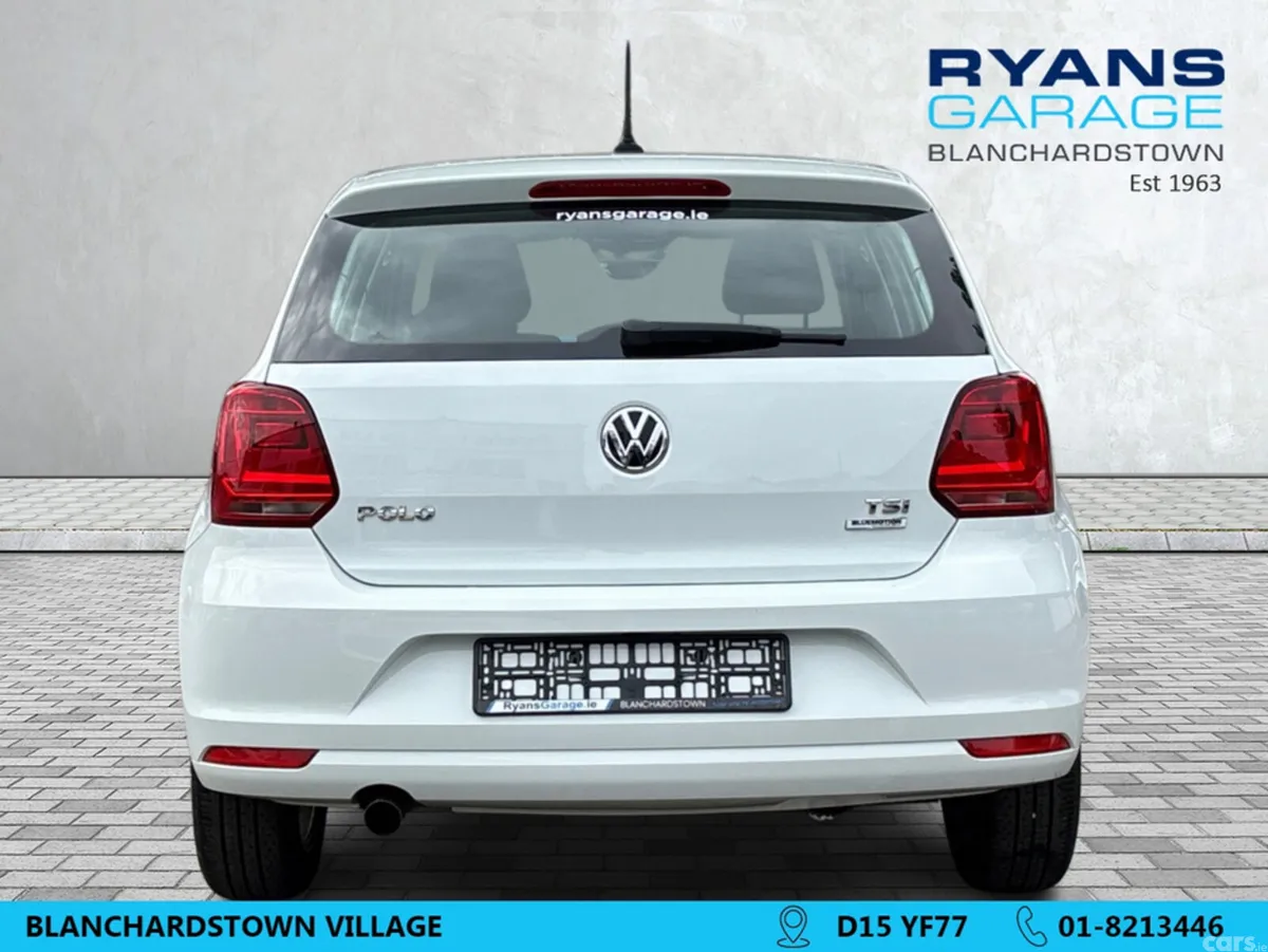 Volkswagen Polo Hatchback, Petrol, 2017, White