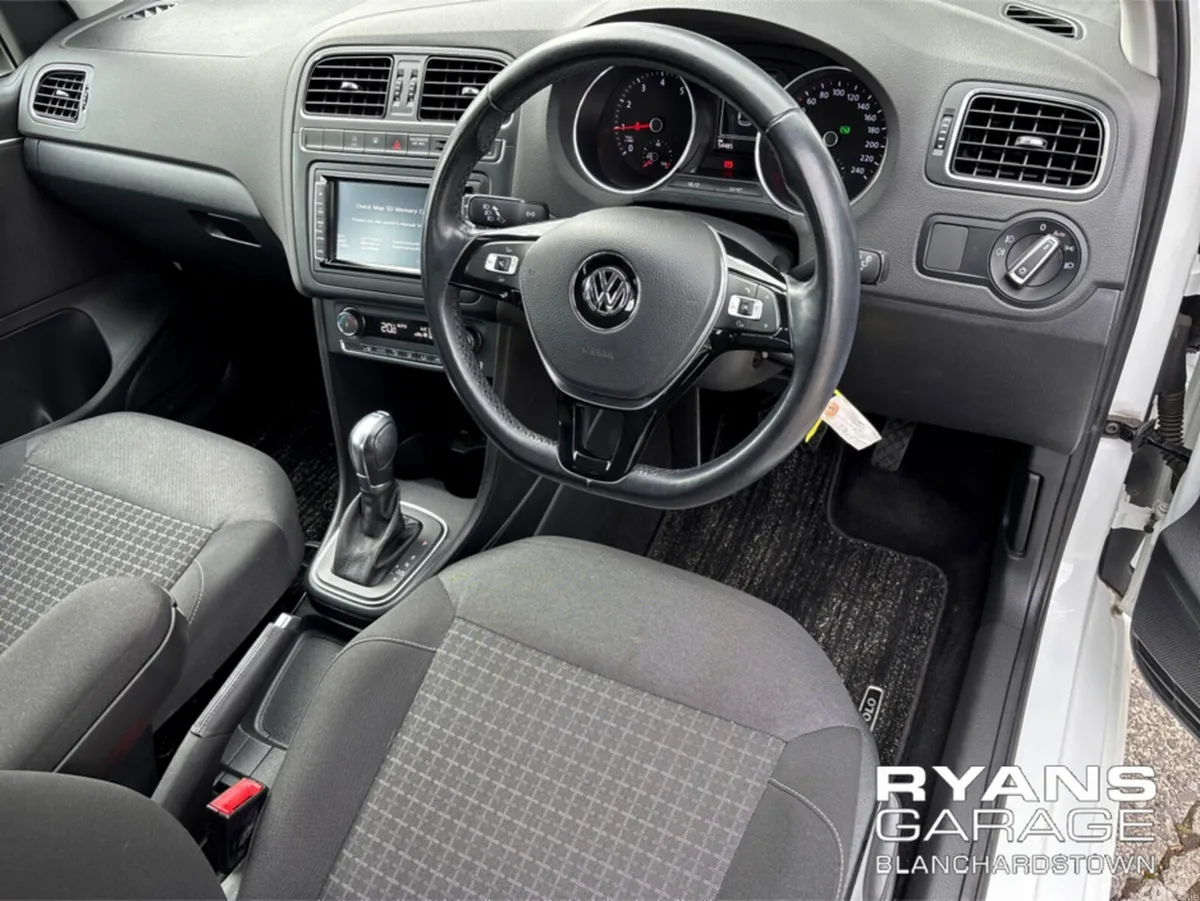 Volkswagen Polo Hatchback, Petrol, 2017, White