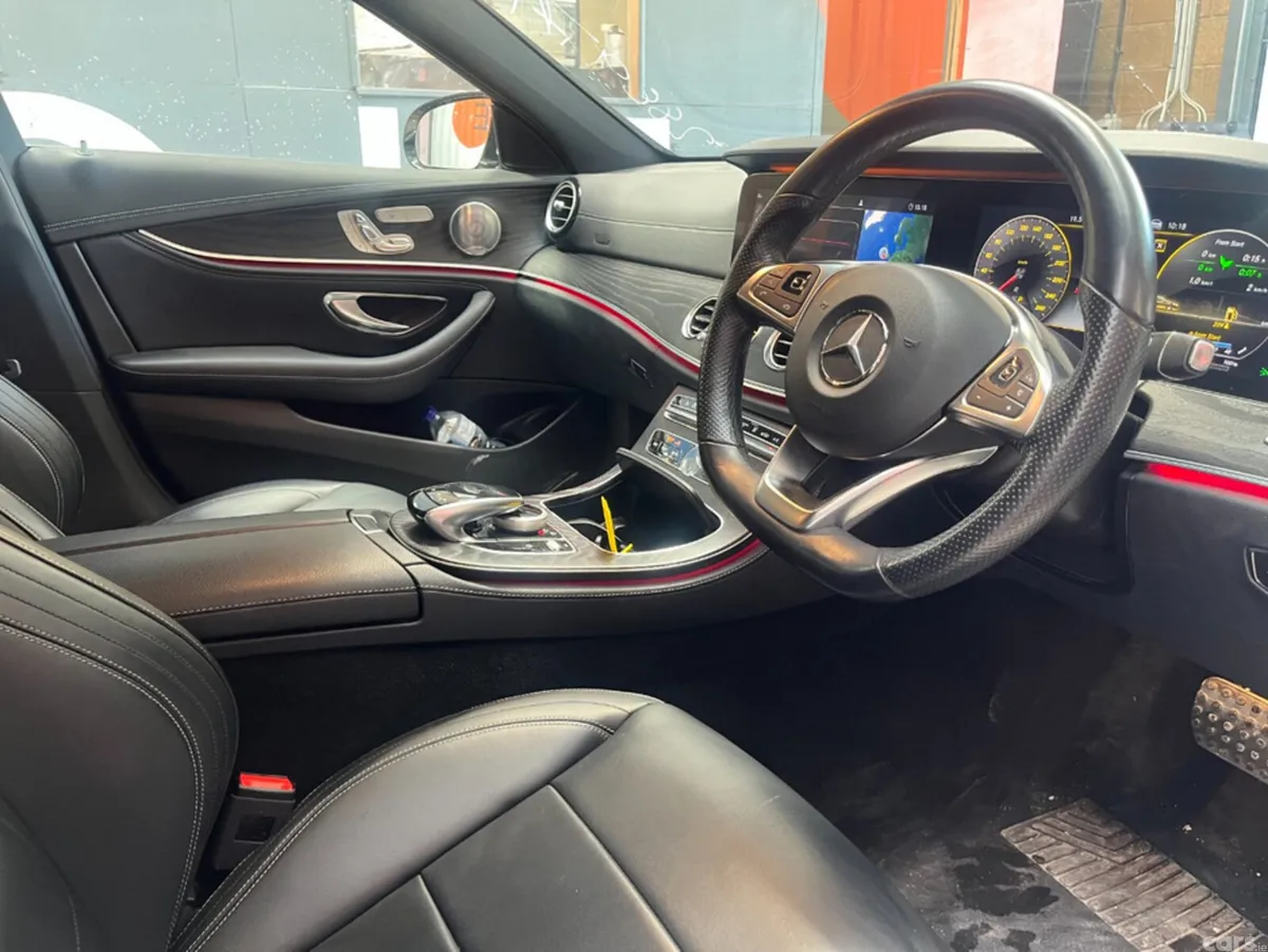 Mercedes-Benz E-Class Saloon, Electric, 2017, White