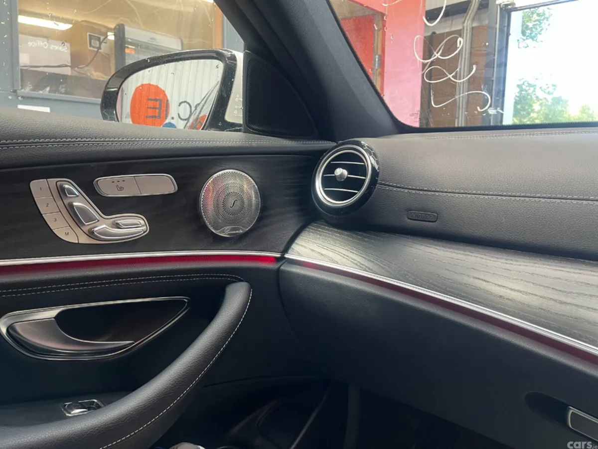Mercedes-Benz E-Class Saloon, Electric, 2017, White