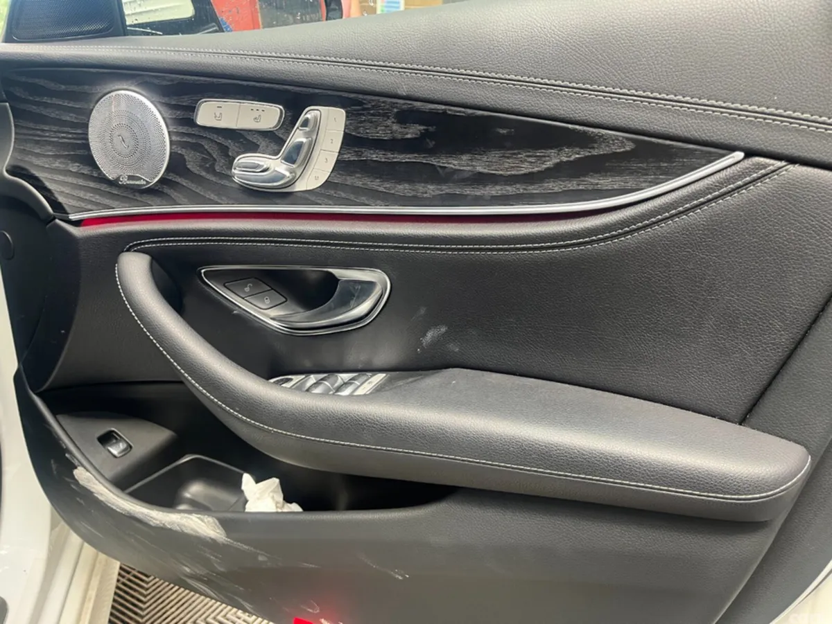 Mercedes-Benz E-Class Saloon, Electric, 2017, White