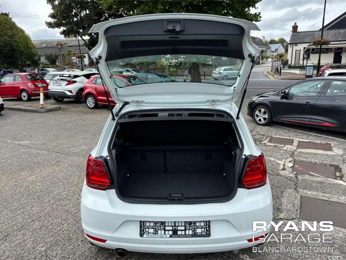 Volkswagen Polo Hatchback, Petrol, 2017, White