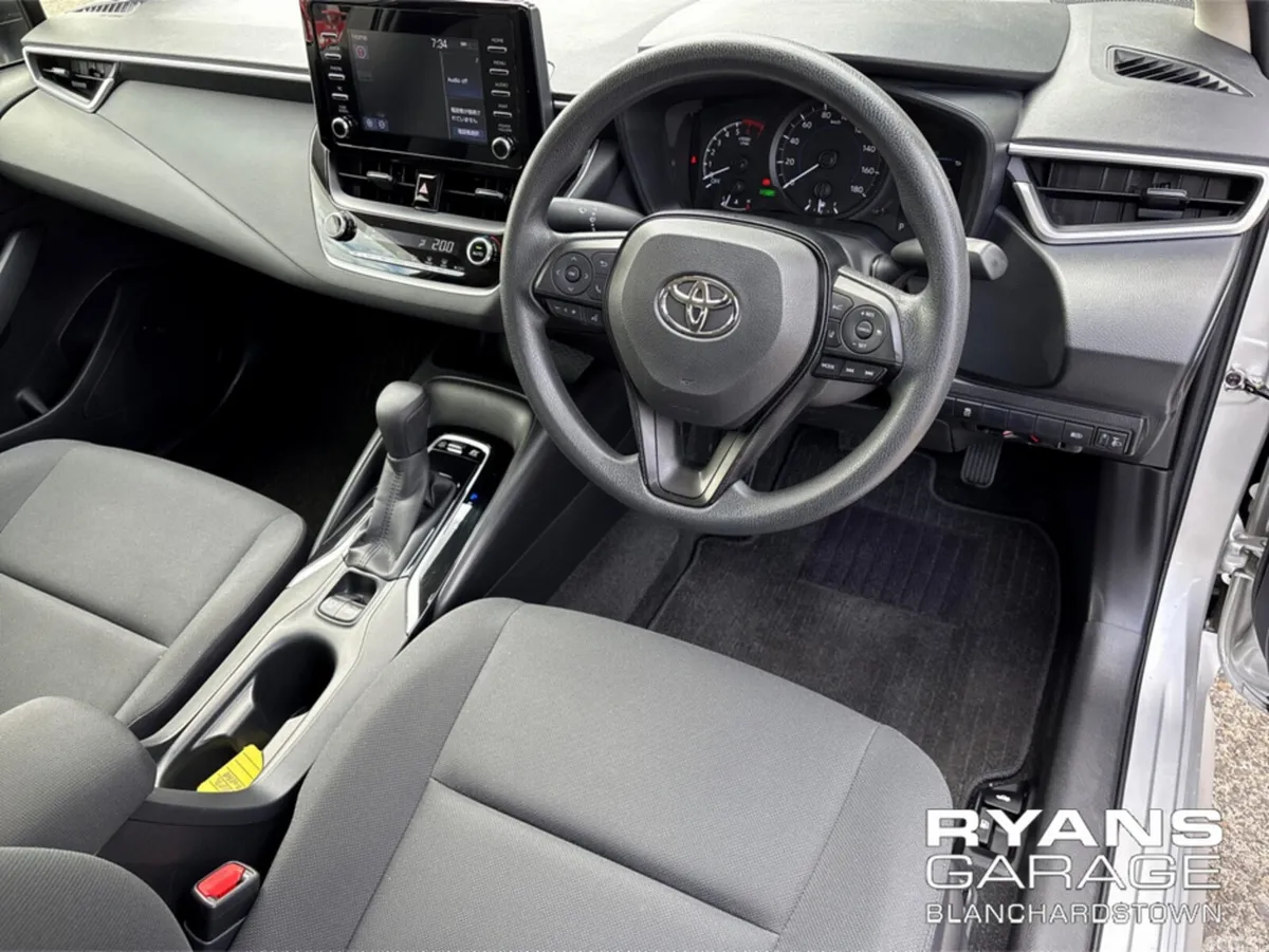 Toyota Corolla Saloon, Petrol Hybrid, 2020, Silver