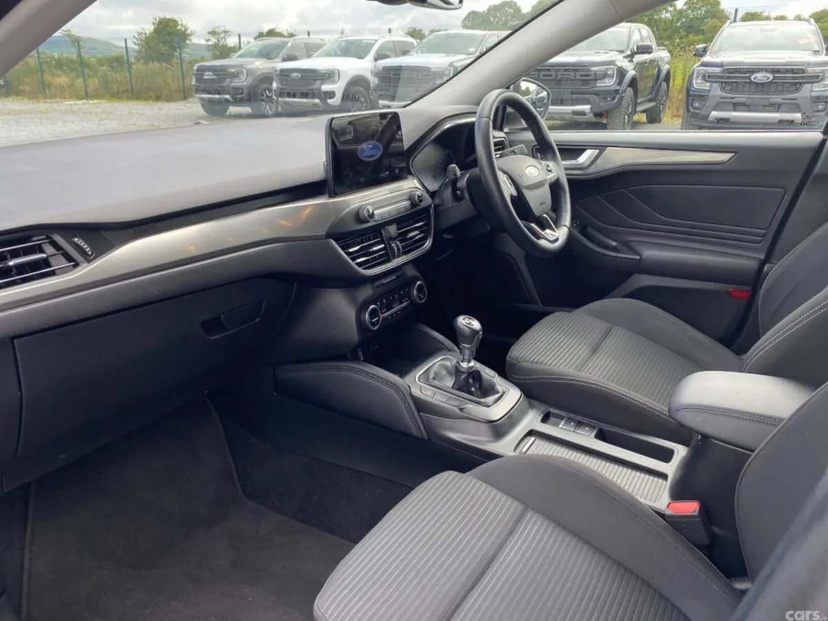 Ford Focus Hatchback, Petrol, 2020, Grey