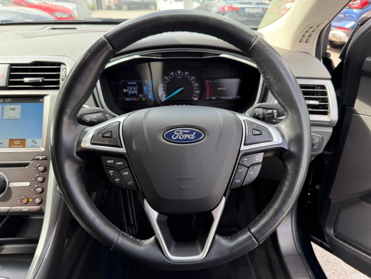 Ford Mondeo Hatchback, Petrol Hybrid, 2019, Black