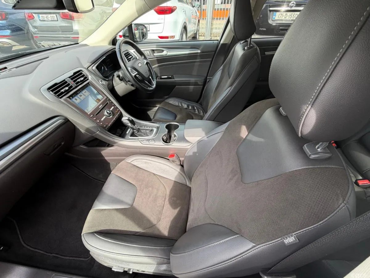 Ford Mondeo Hatchback, Petrol Hybrid, 2019, Black