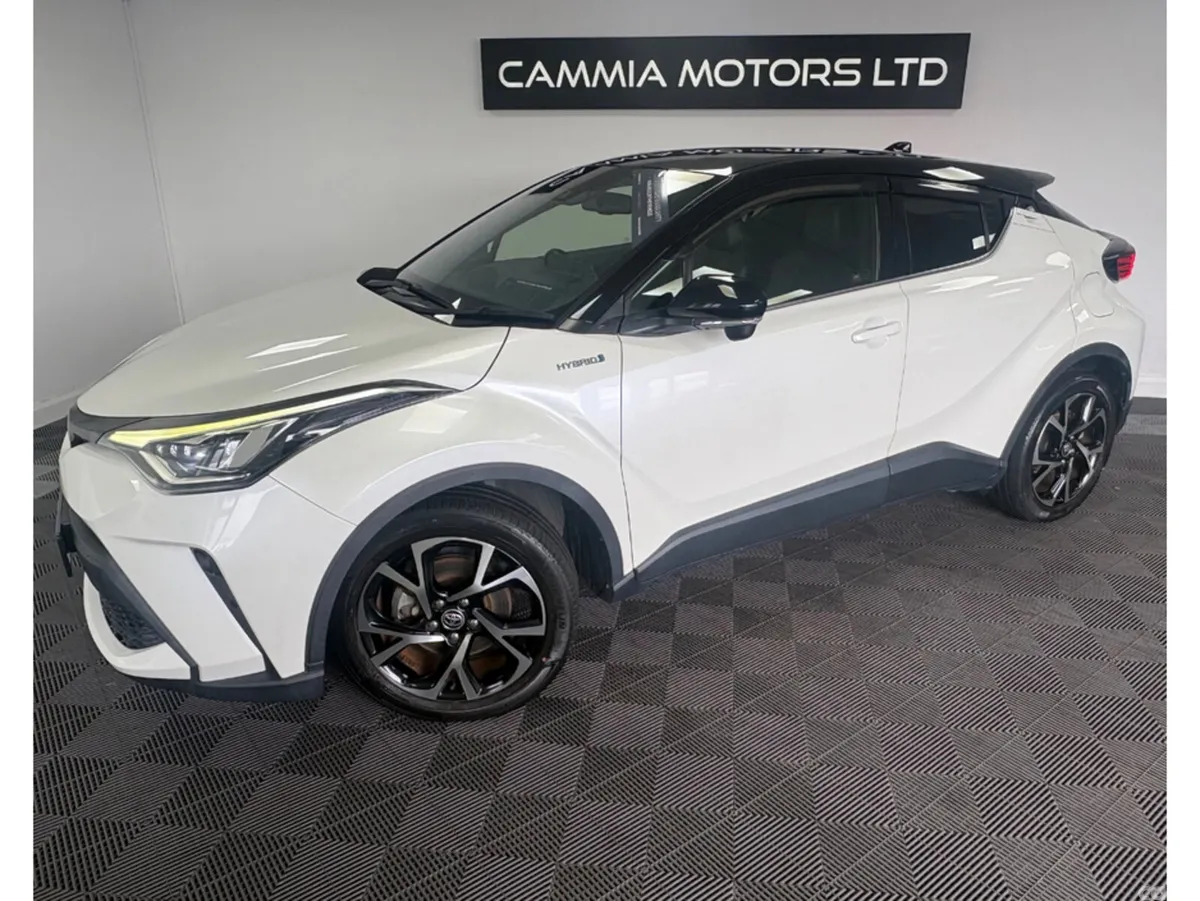 Toyota C-HR SUV, Petrol Hybrid, 2020, White
