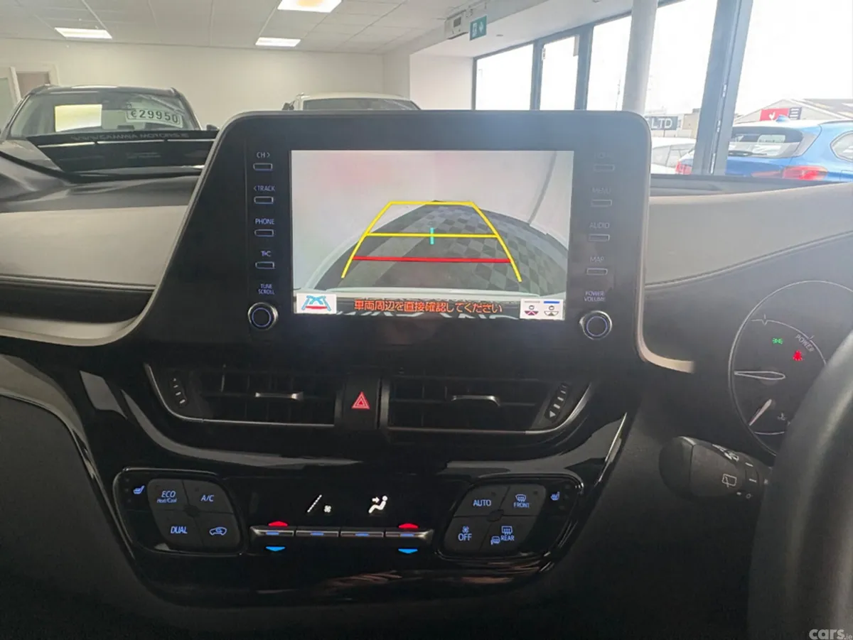 Toyota C-HR SUV, Petrol Hybrid, 2020, White