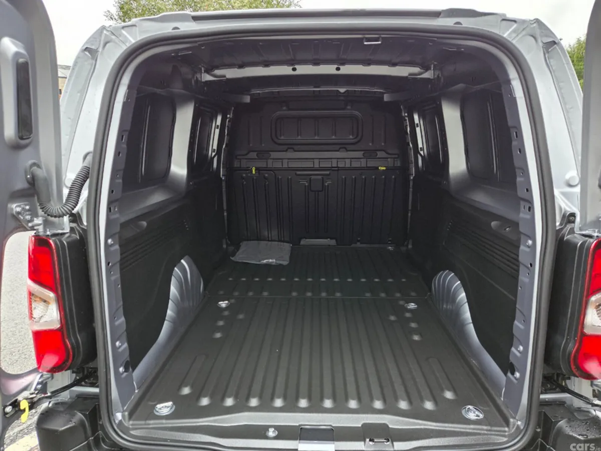 Citroen Berlingo Van, Diesel, 2026, Grey