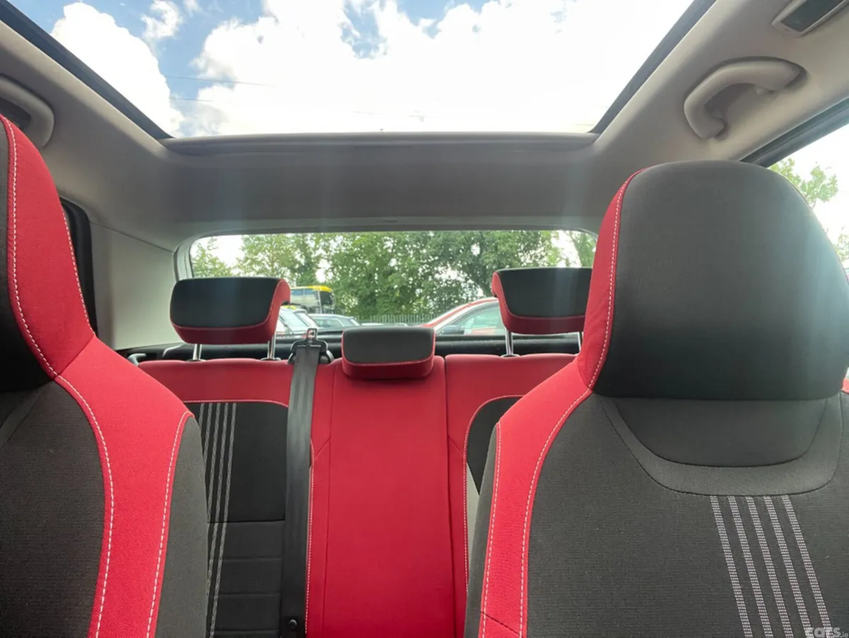 Skoda Fabia Hatchback, Petrol, 2018, White