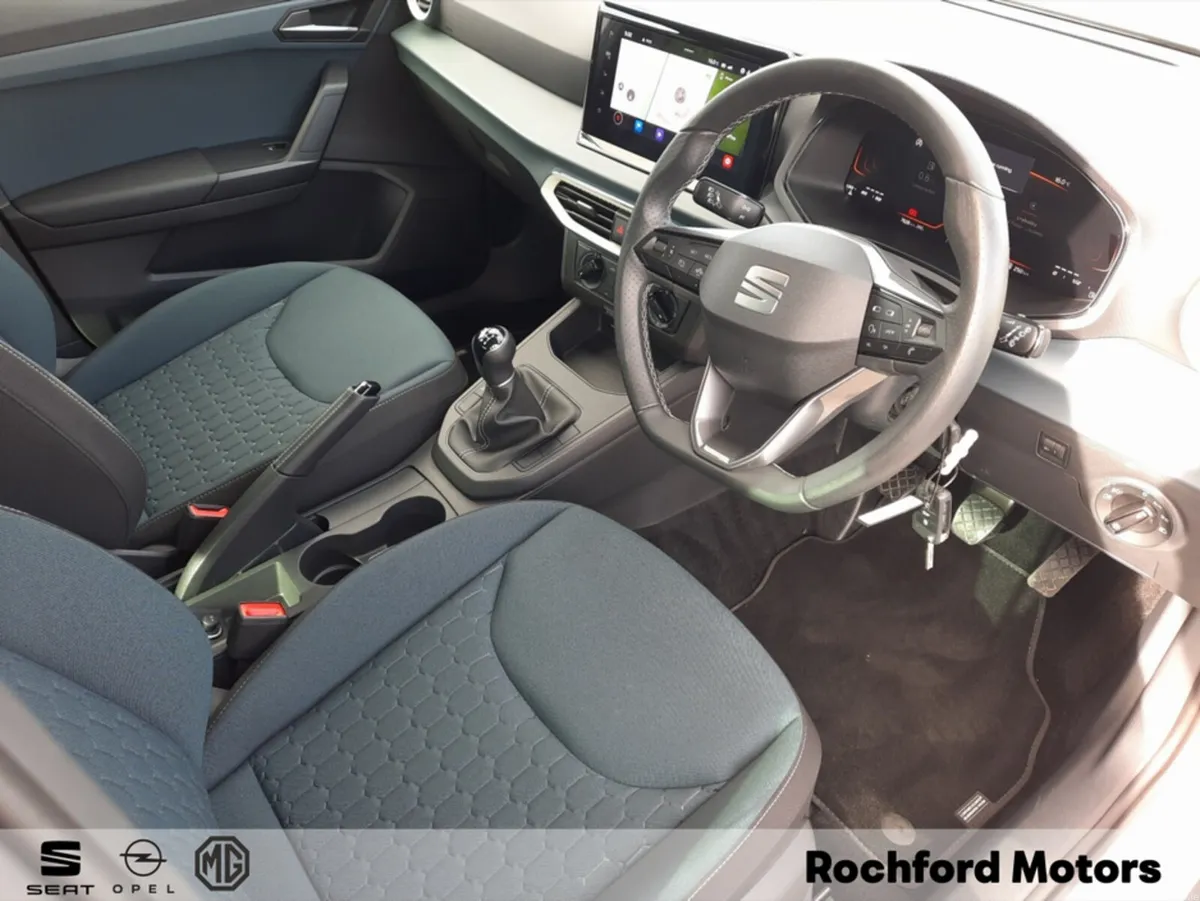 SEAT Arona Hatchback, Petrol, 2026, White