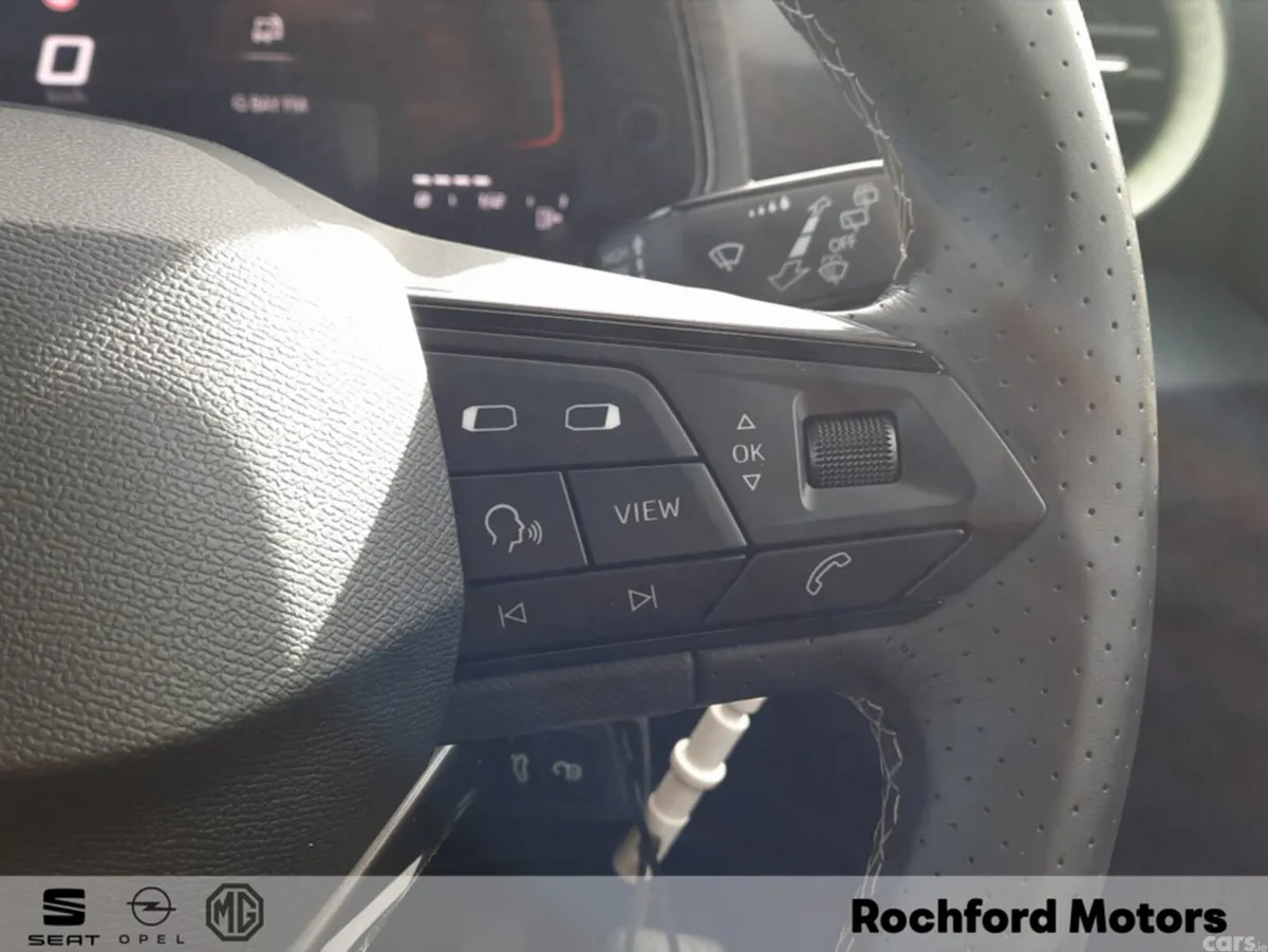 SEAT Arona Hatchback, Petrol, 2026, White