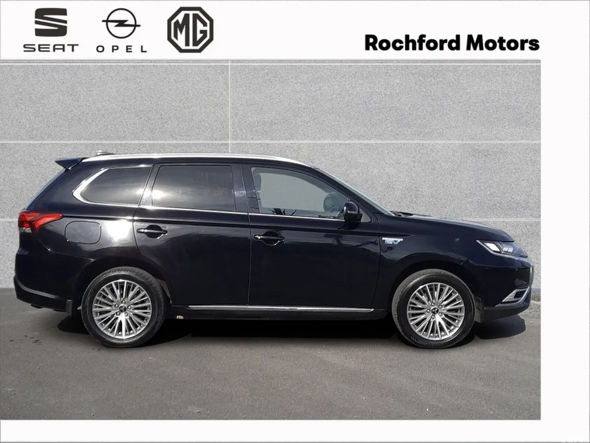 Mitsubishi Outlander Estate, Petrol Plug-in Hybrid, 2020, Black