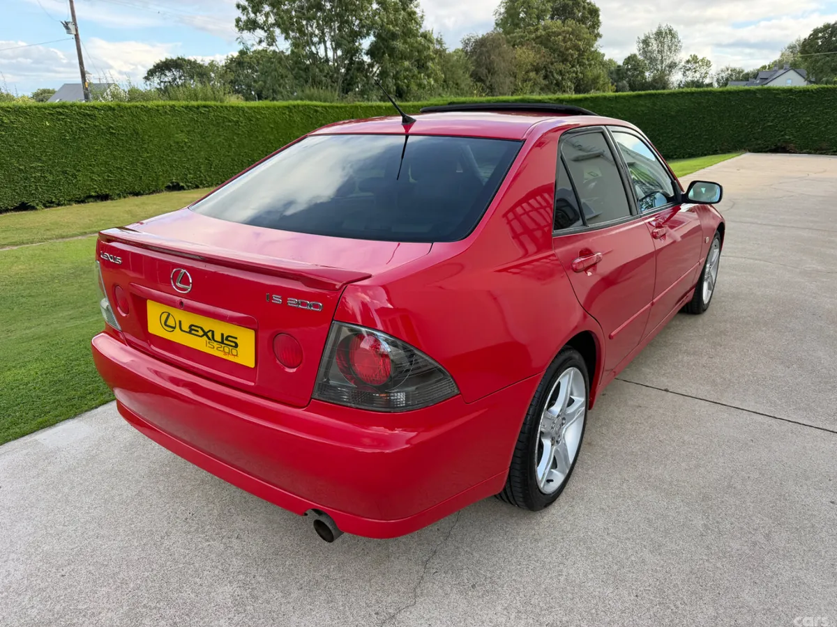 Lexus IS Saloon, Petrol, 2002, Red