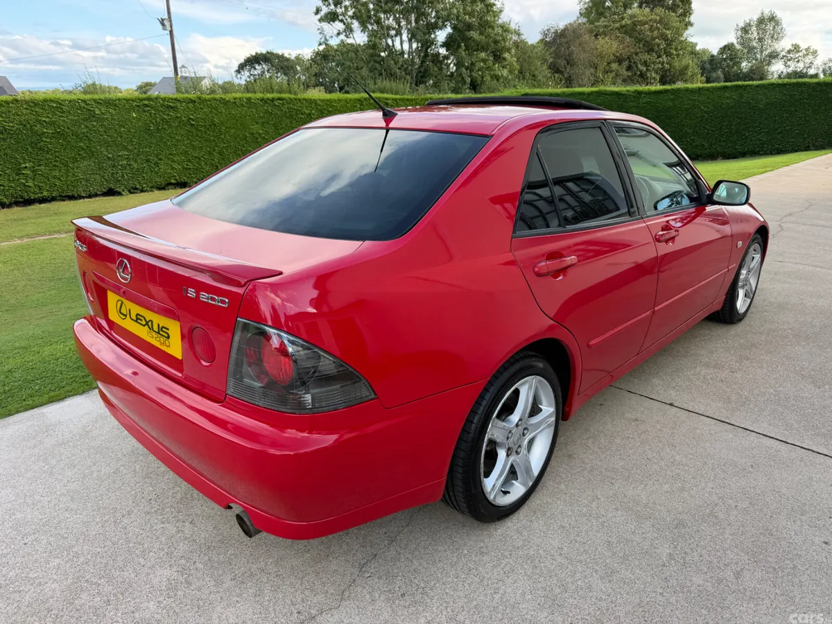 Lexus IS Saloon, Petrol, 2002, Red