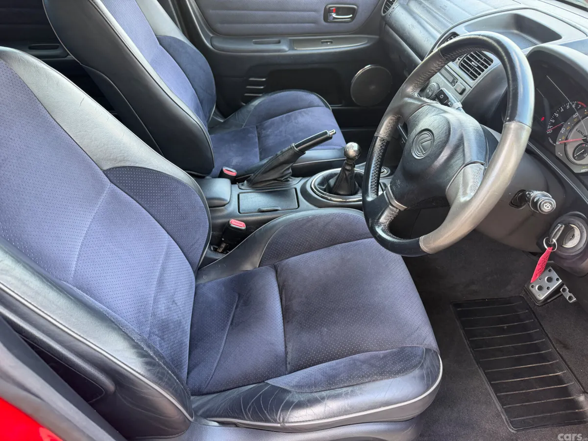 Lexus IS Saloon, Petrol, 2002, Red