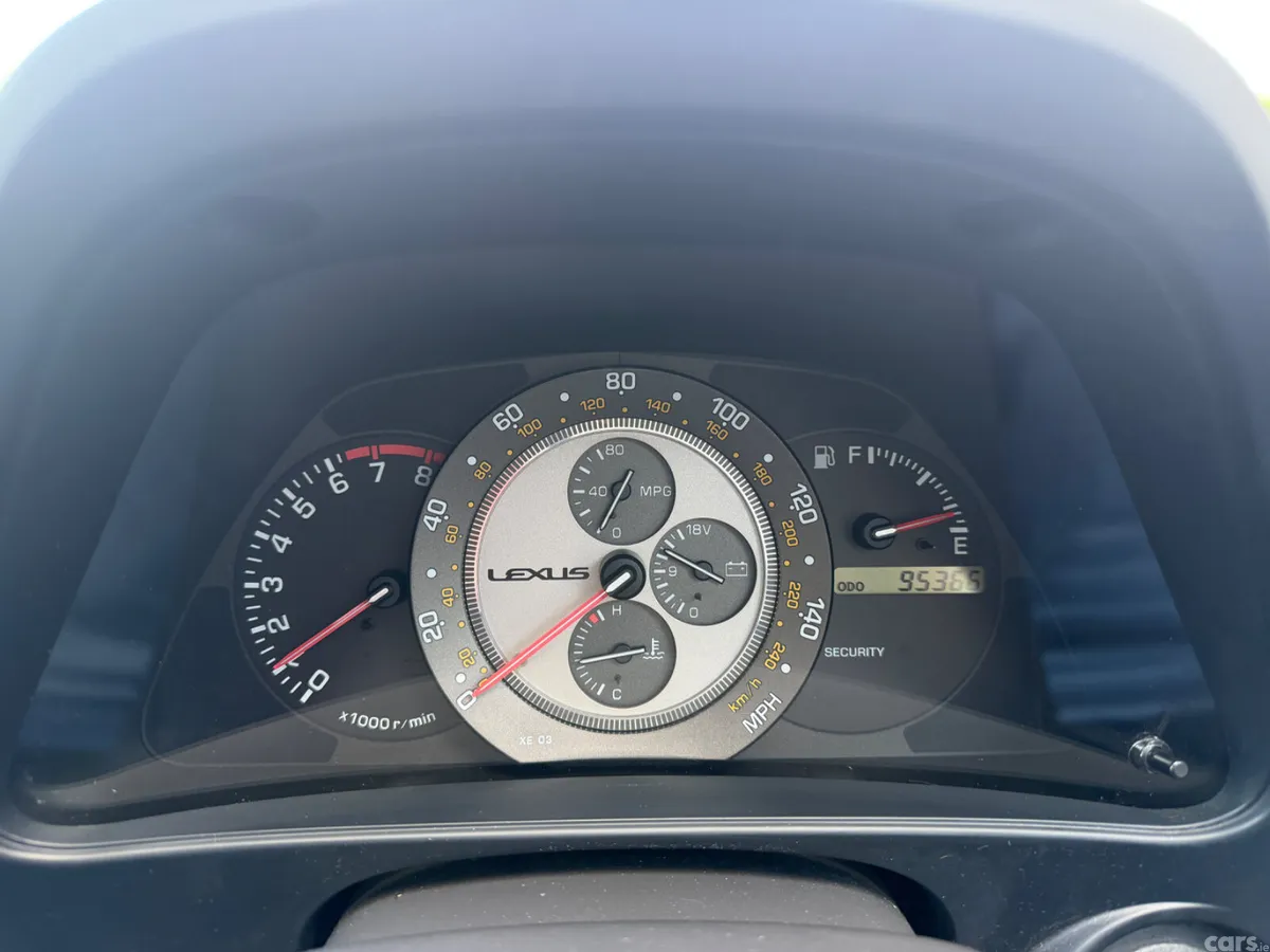 Lexus IS Saloon, Petrol, 2002, Red