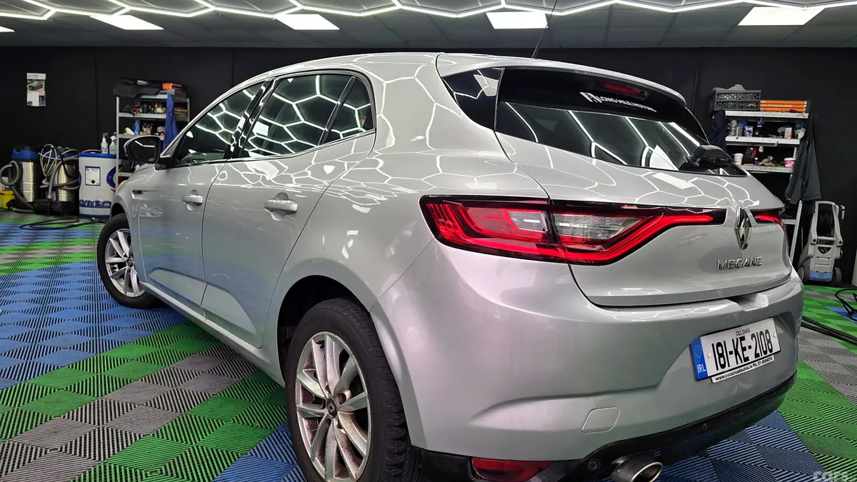 Renault Megane Hatchback, Diesel, 2018, Grey