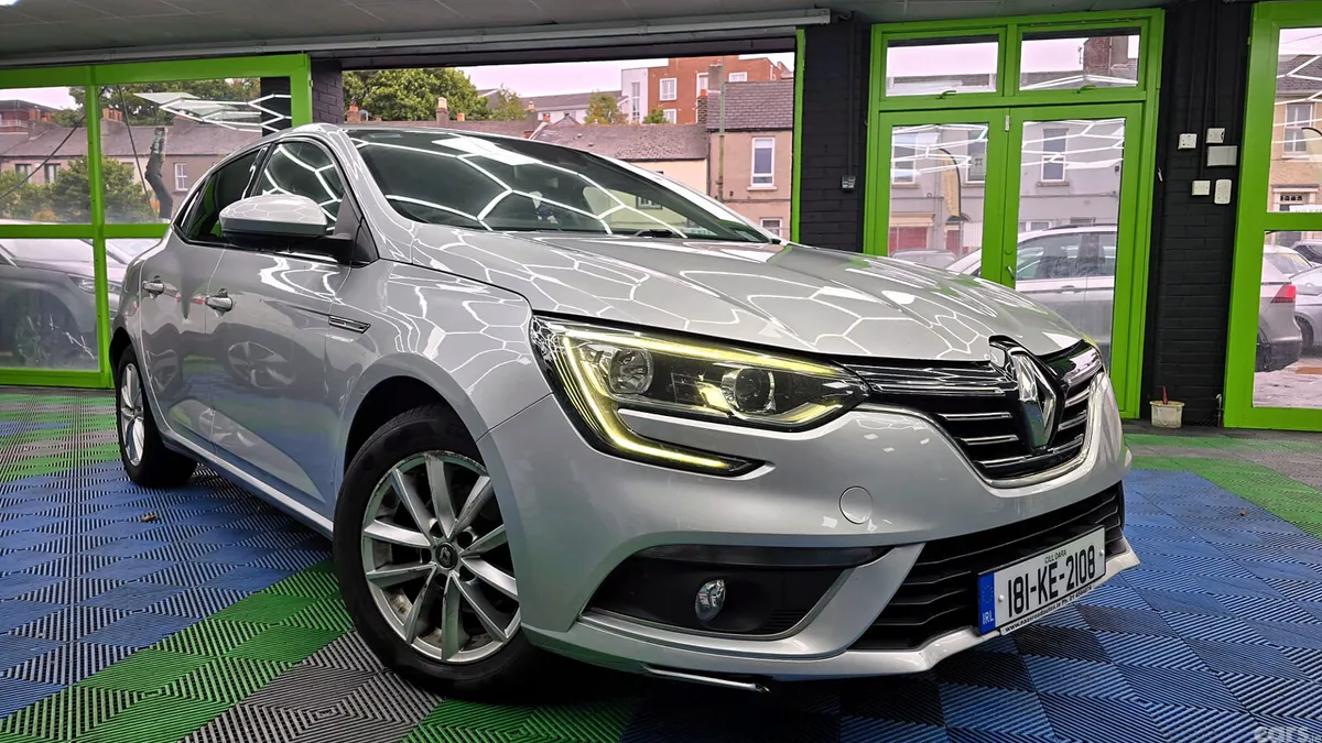 Renault Megane Hatchback, Diesel, 2018, Grey