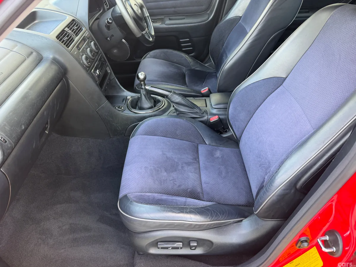 Lexus IS Saloon, Petrol, 2002, Red