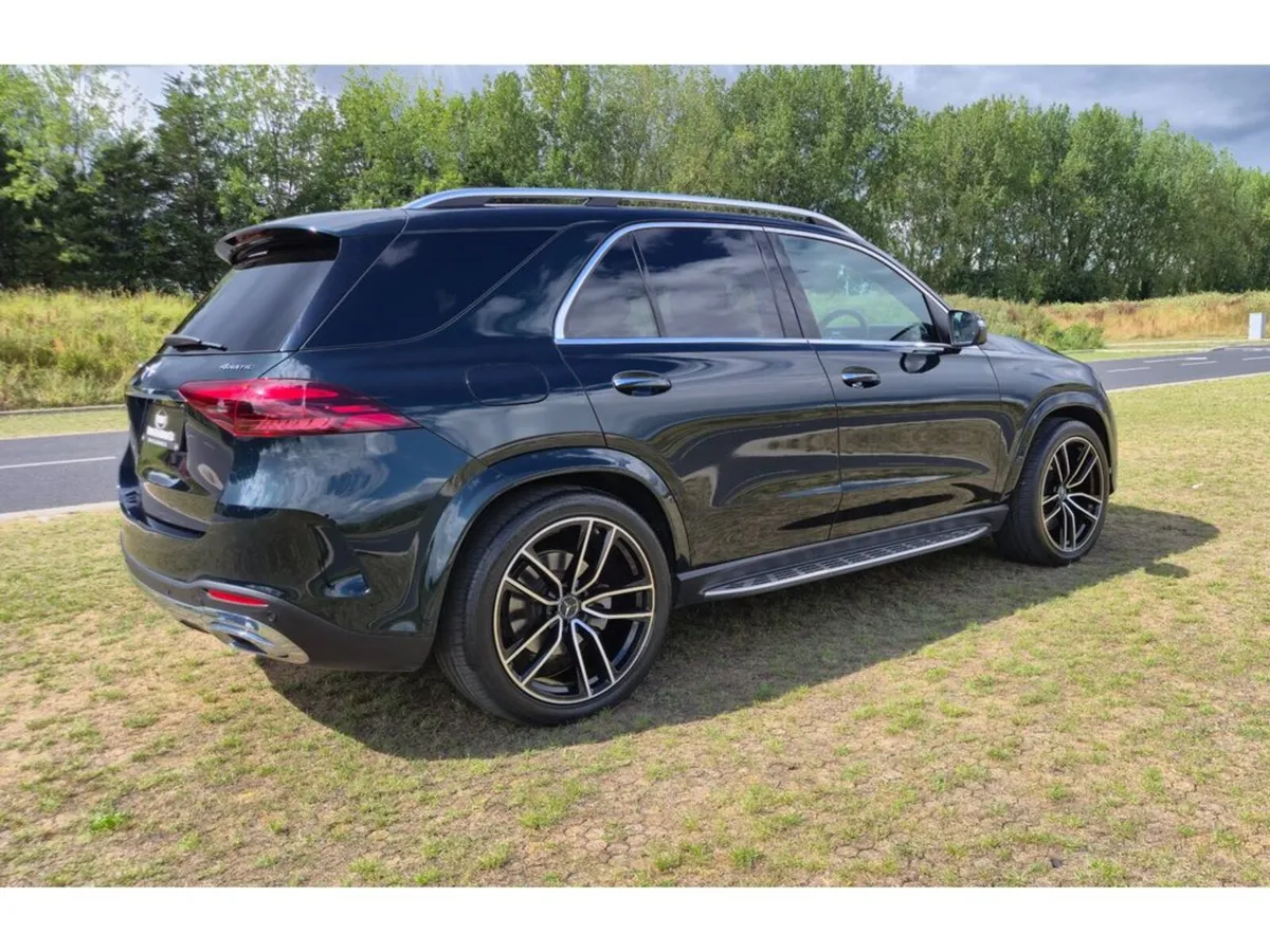 Mercedes-Benz GLE SUV, Petrol Plug-in Hybrid, 2024, Green