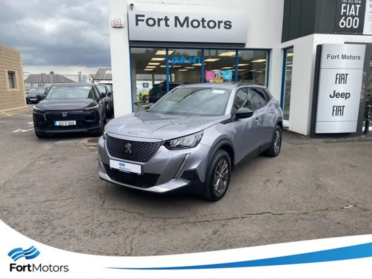 Peugeot 2008 Hatchback, Electric, 2023, Grey