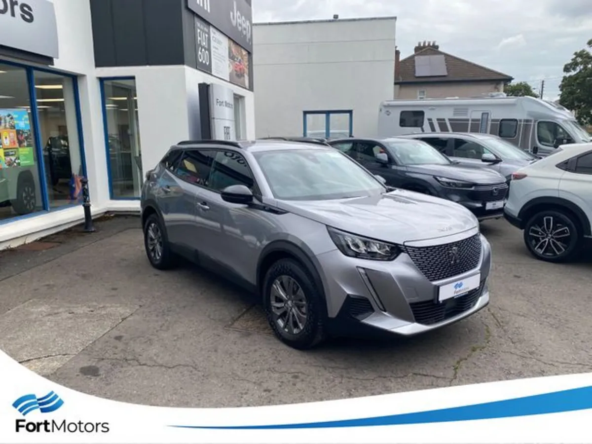 Peugeot 2008 Hatchback, Electric, 2023, Grey