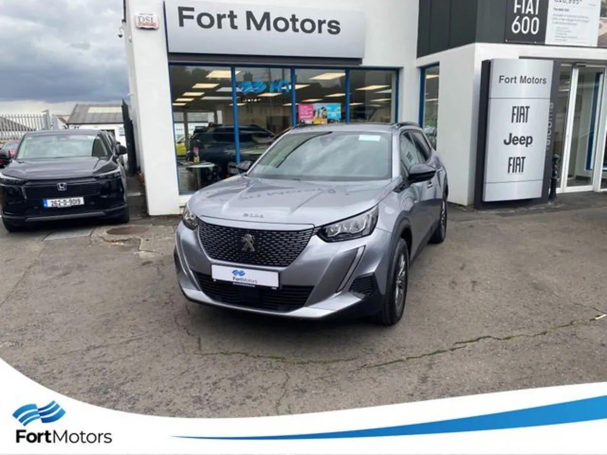 Peugeot 2008 Hatchback, Electric, 2023, Grey