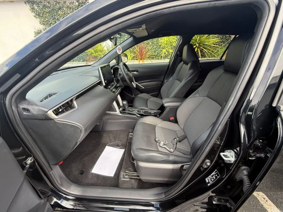 Toyota Corolla Cross SUV, Petrol Hybrid, 2023, Black