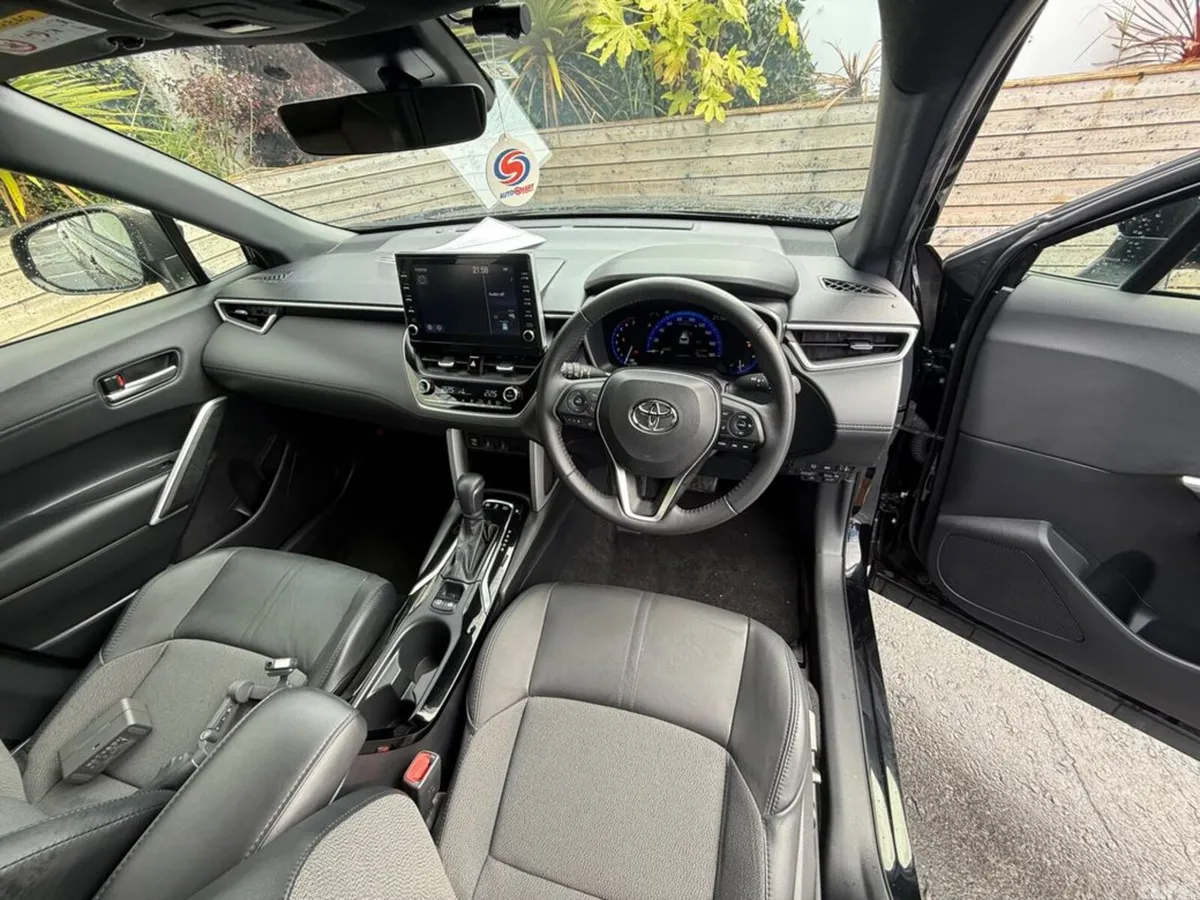 Toyota Corolla Cross SUV, Petrol Hybrid, 2023, Black