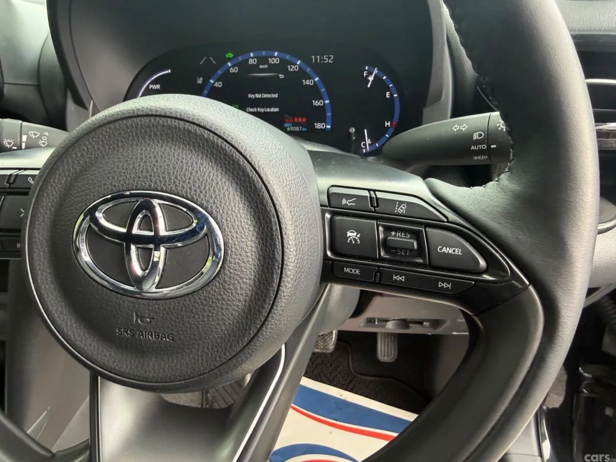 Toyota Yaris Cross SUV, Petrol Hybrid, 2022, Black