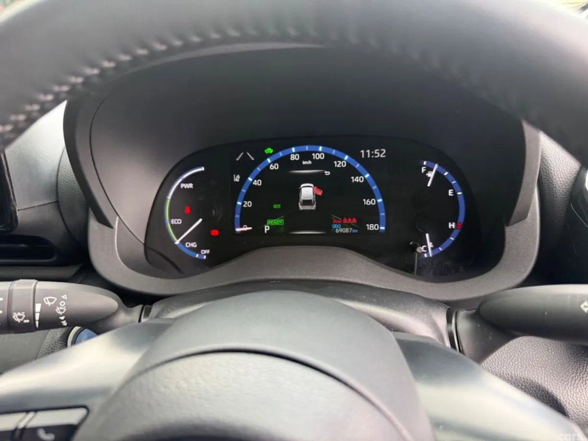 Toyota Yaris Cross SUV, Petrol Hybrid, 2022, Black
