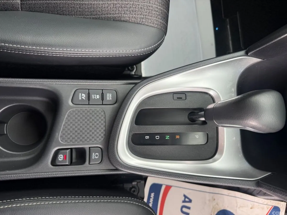 Toyota Yaris Cross SUV, Petrol Hybrid, 2022, Black