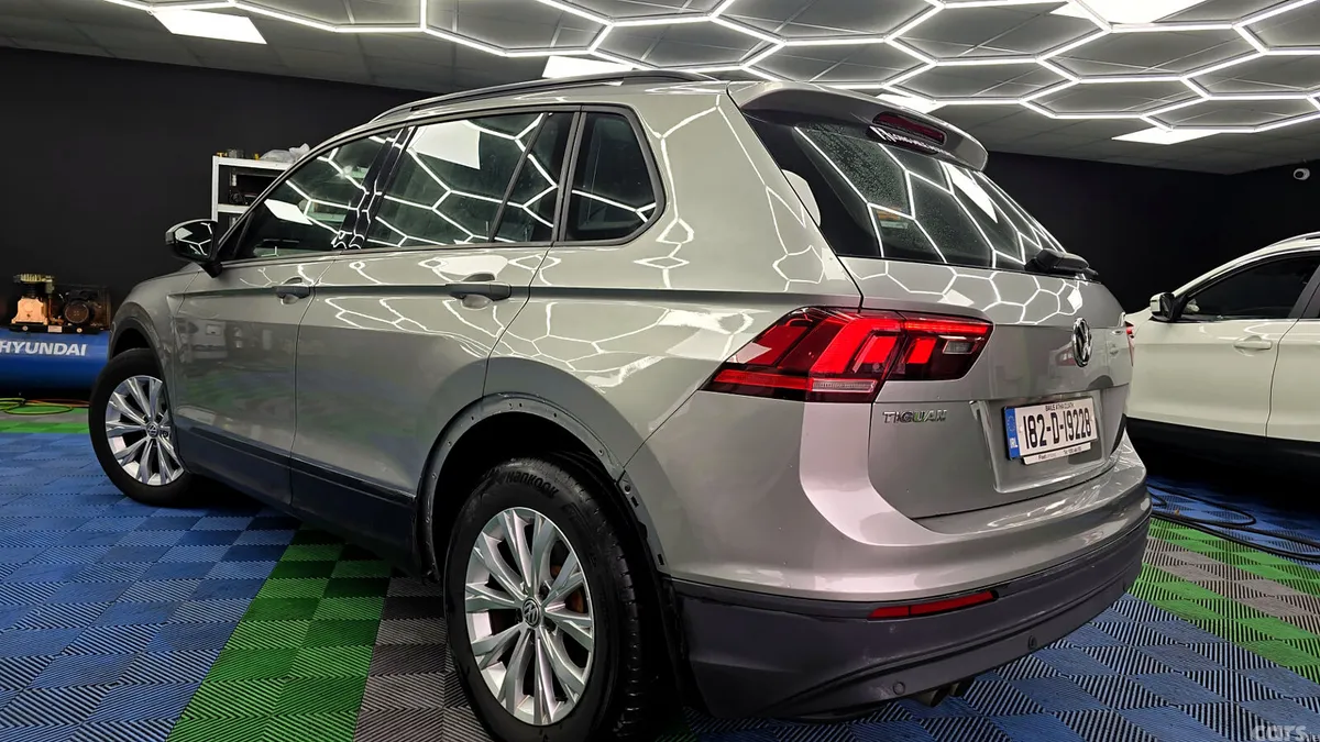 Volkswagen Tiguan SUV, Petrol, 2018, Grey