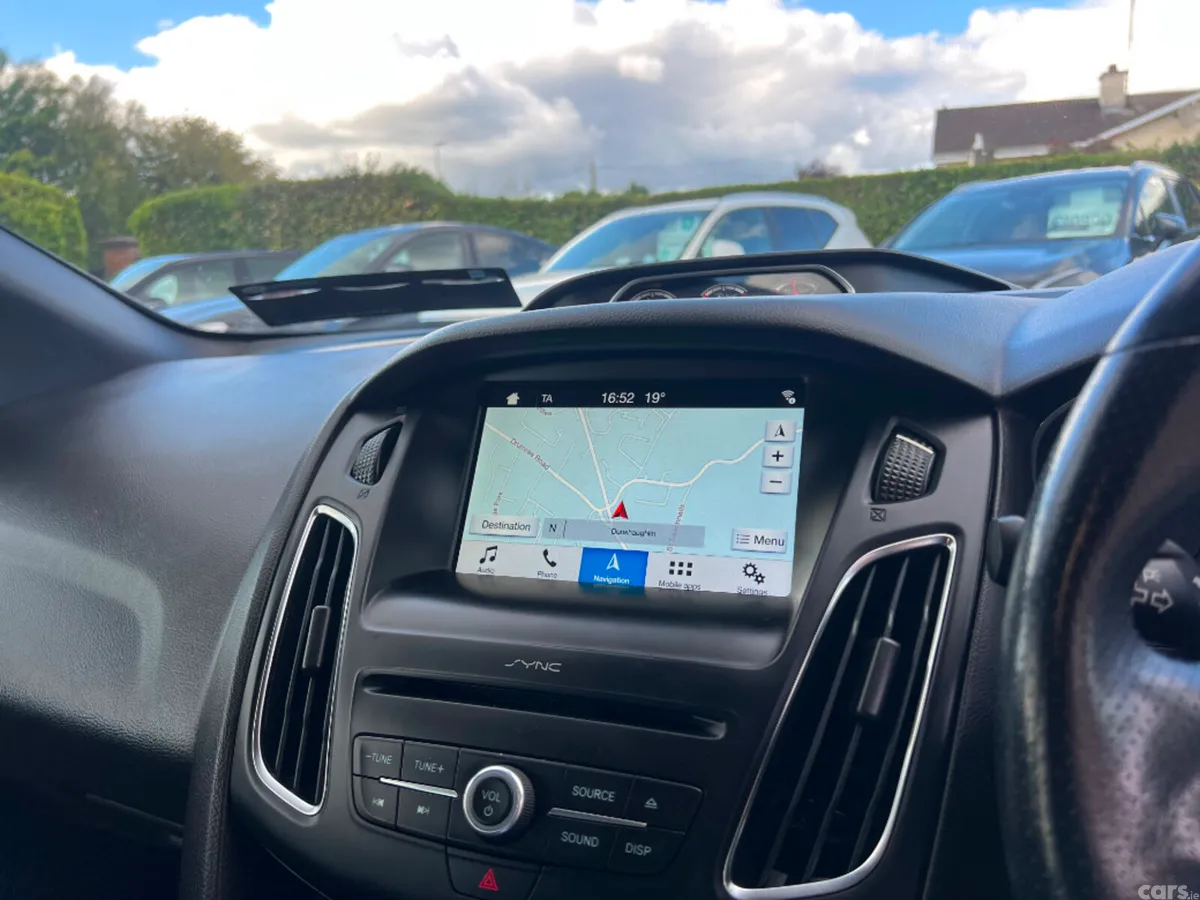 Ford Focus Hatchback, Diesel, 2018, Red