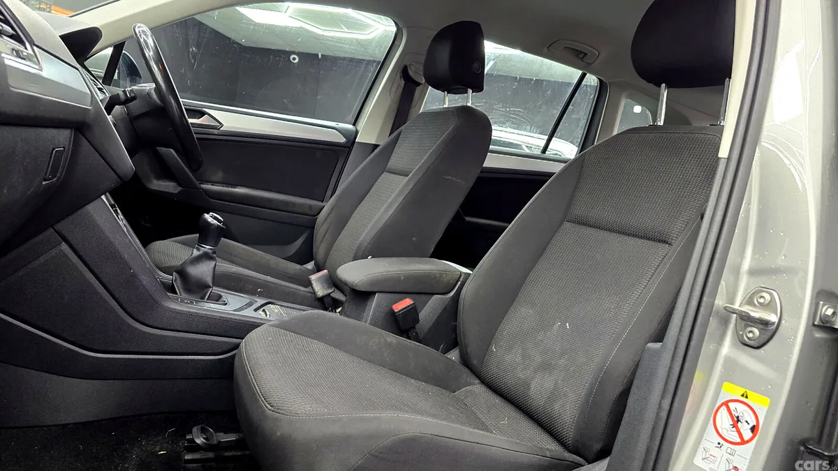 Volkswagen Tiguan SUV, Petrol, 2018, Grey