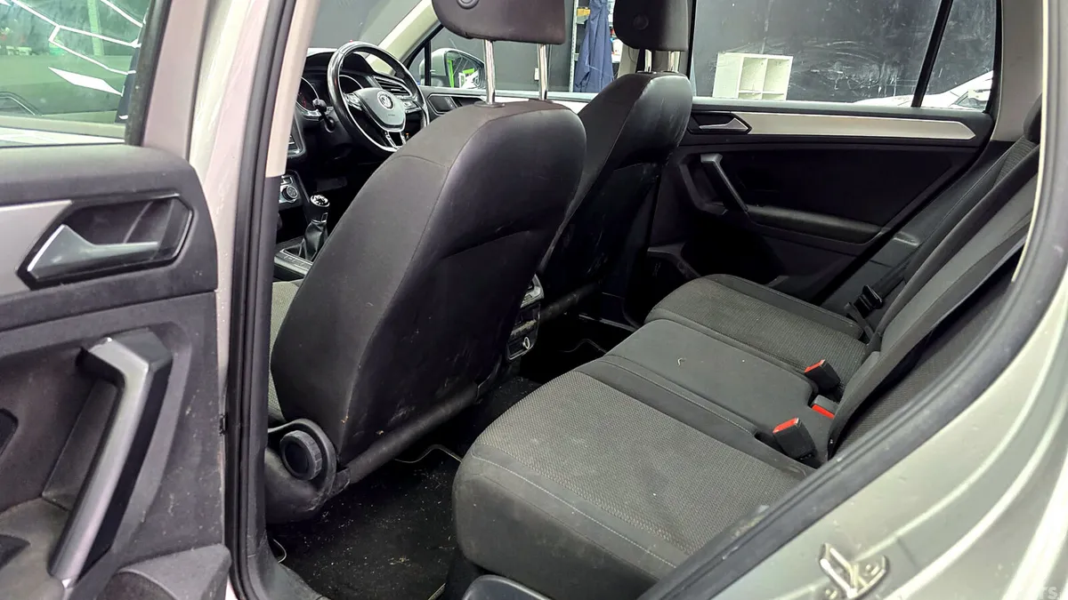 Volkswagen Tiguan SUV, Petrol, 2018, Grey