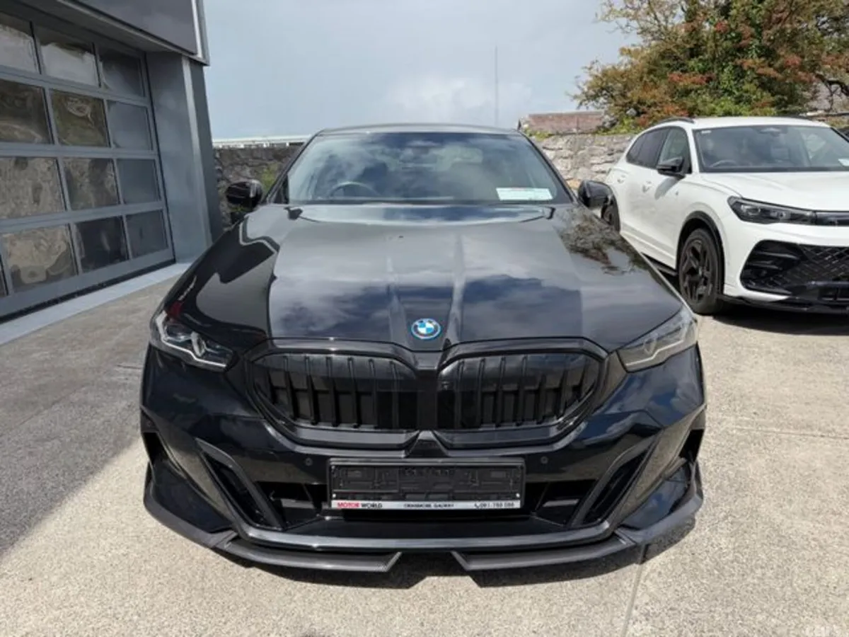 BMW 5-Series Saloon, Petrol Plug-in Hybrid, 2024, Black