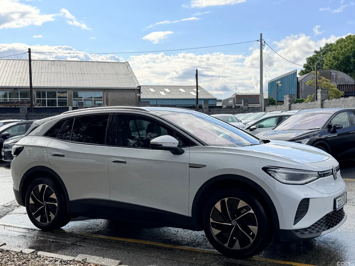 Volkswagen ID.4 Estate, Electric, 2023, White